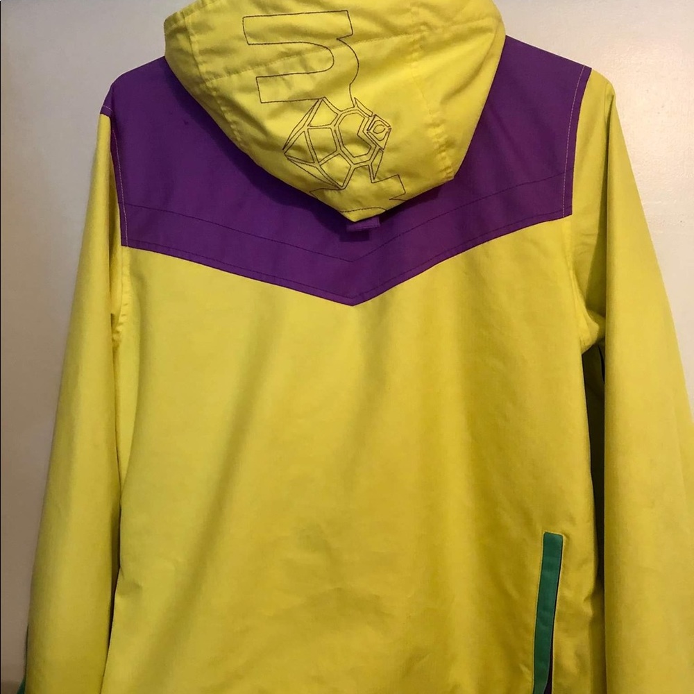 Jacket - Picture 3 of 3